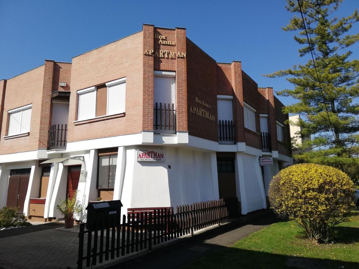 Roxanna Apartman Gyula Exterior photo