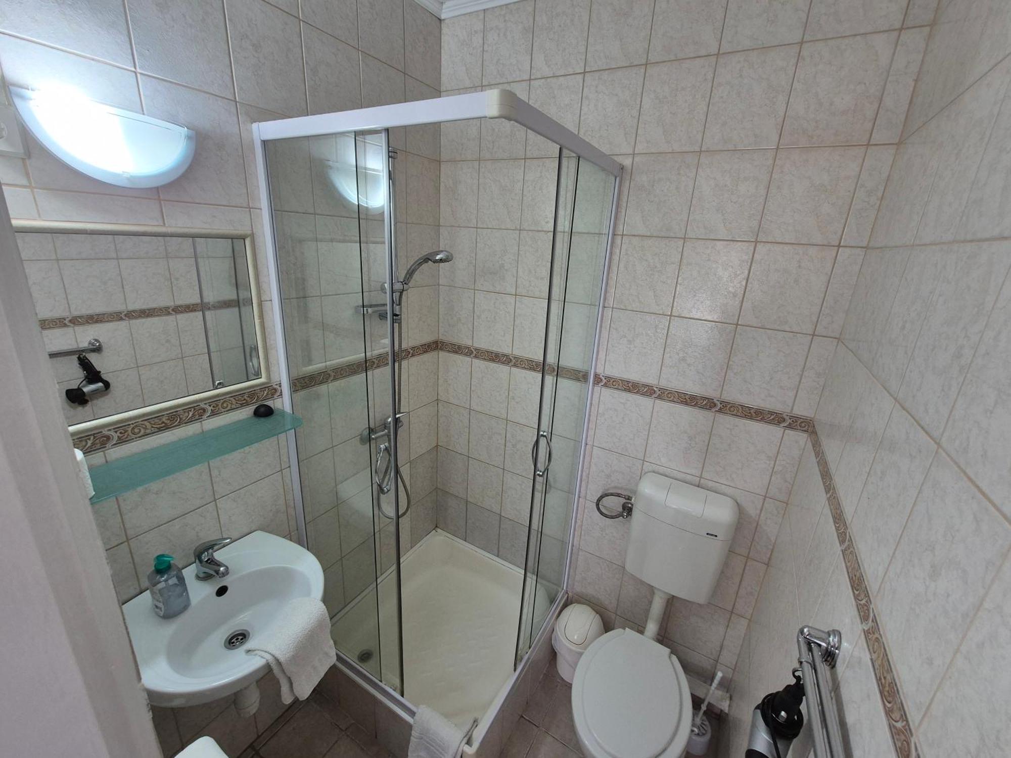 Roxanna Apartman Gyula Exterior photo