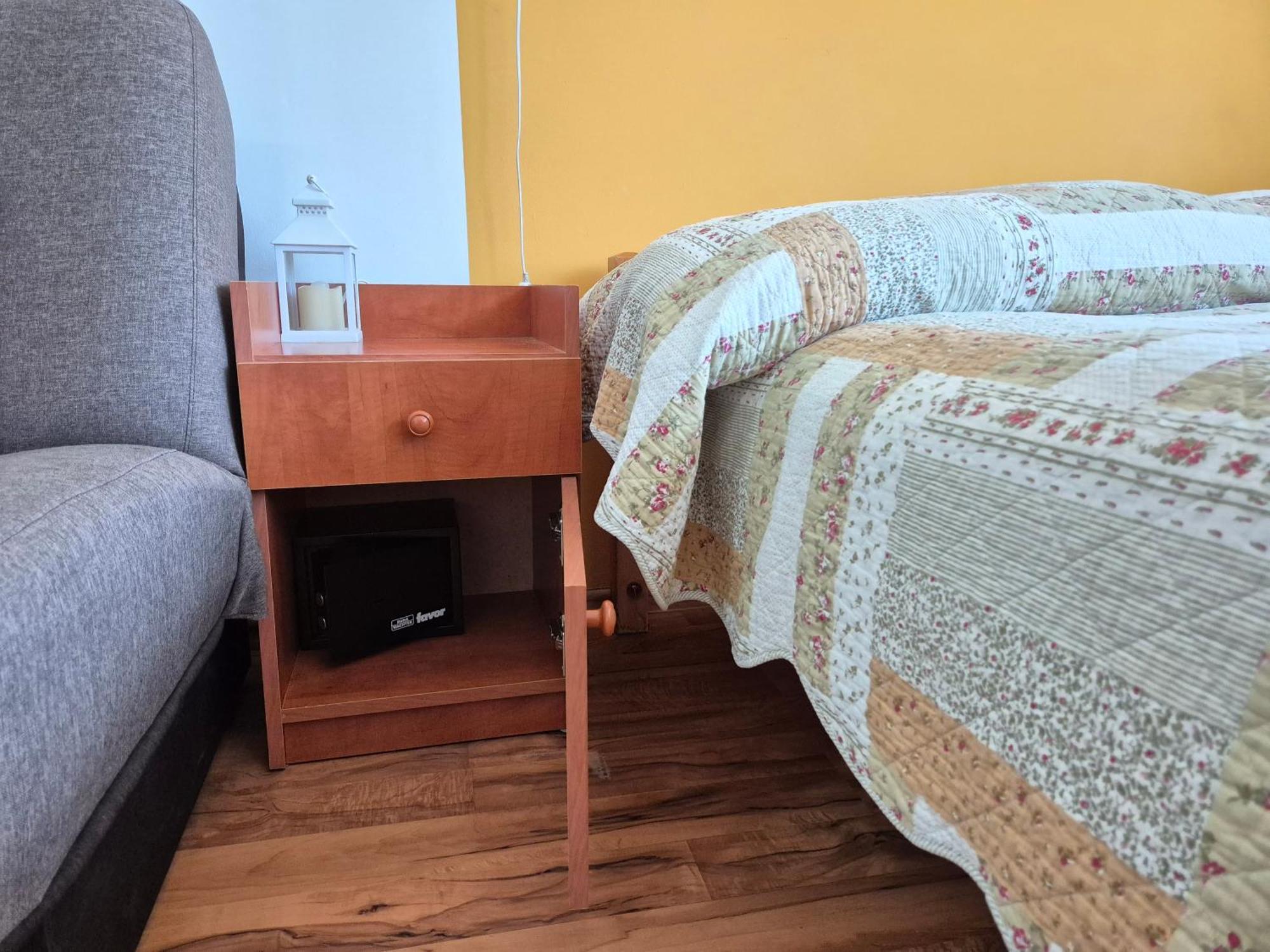Roxanna Apartman Gyula Exterior photo