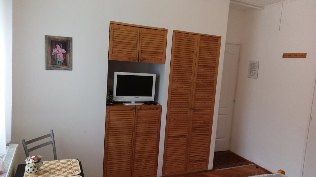 Roxanna Apartman Gyula Exterior photo